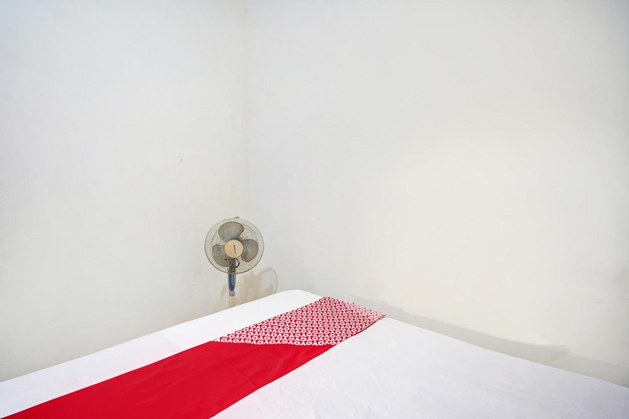 Oyo Life 92840 Wisma Morricco Jombang Exterior photo